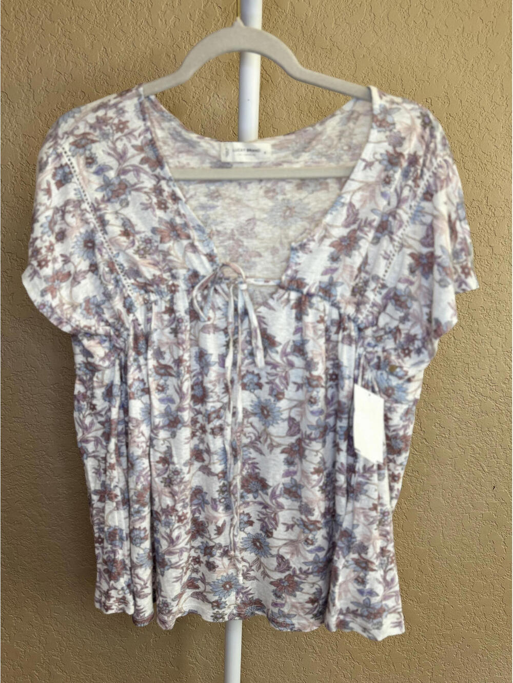 Lucky Brand- Small Floral Top/Blouse - Picture 2 of 4